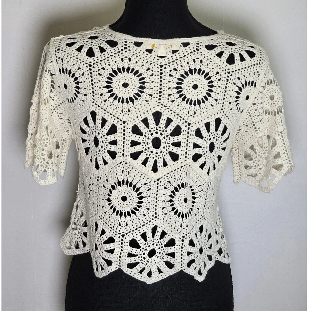 Rebellion Women Crochet Top Size Small Cream Boho Lace Festival Cotton beachy